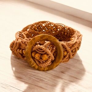 MACRAMUSE BEADED BROWN WOODEN BUCKLE BELT